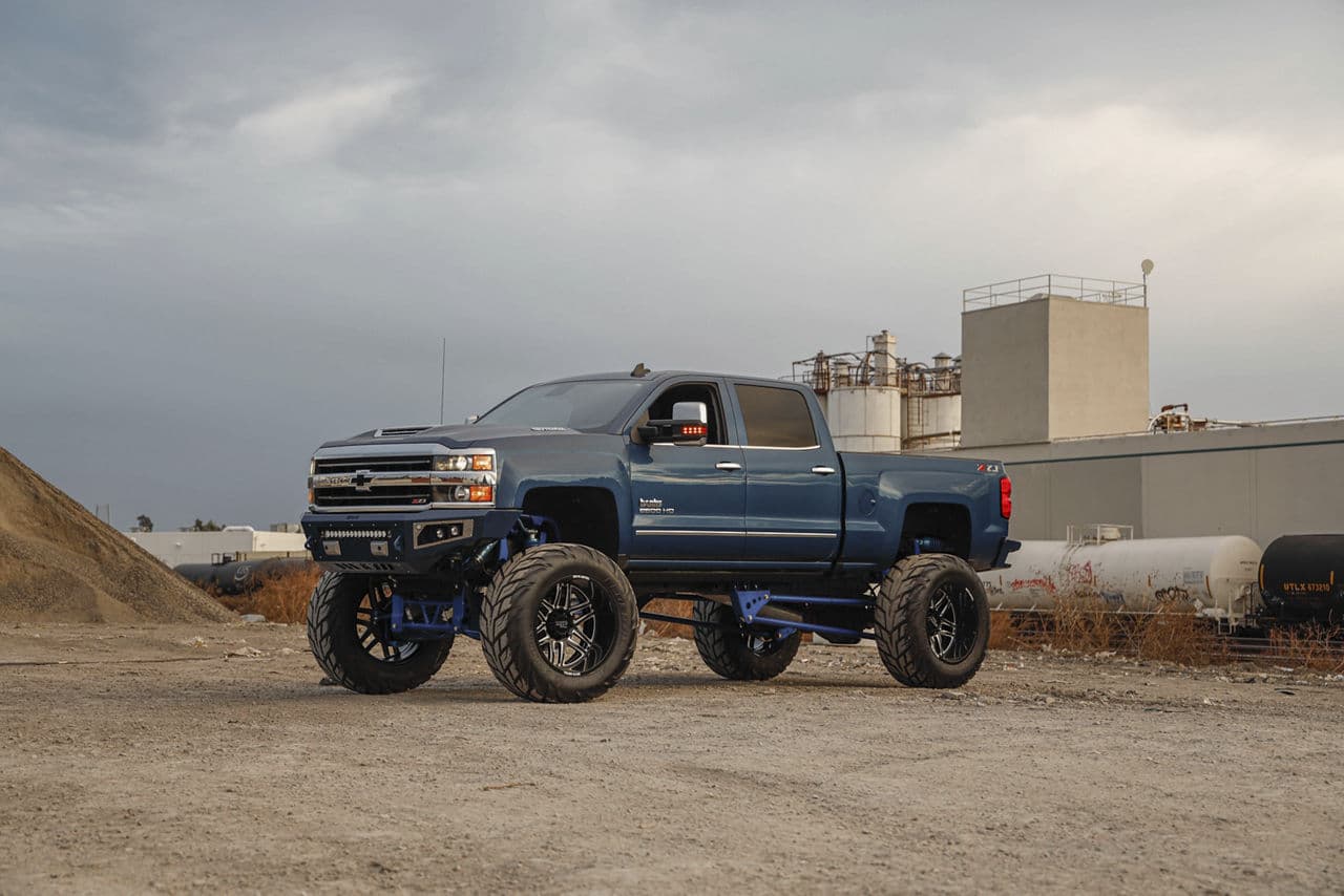 Rear view of 2018 Chevrolet Silverado with wheels