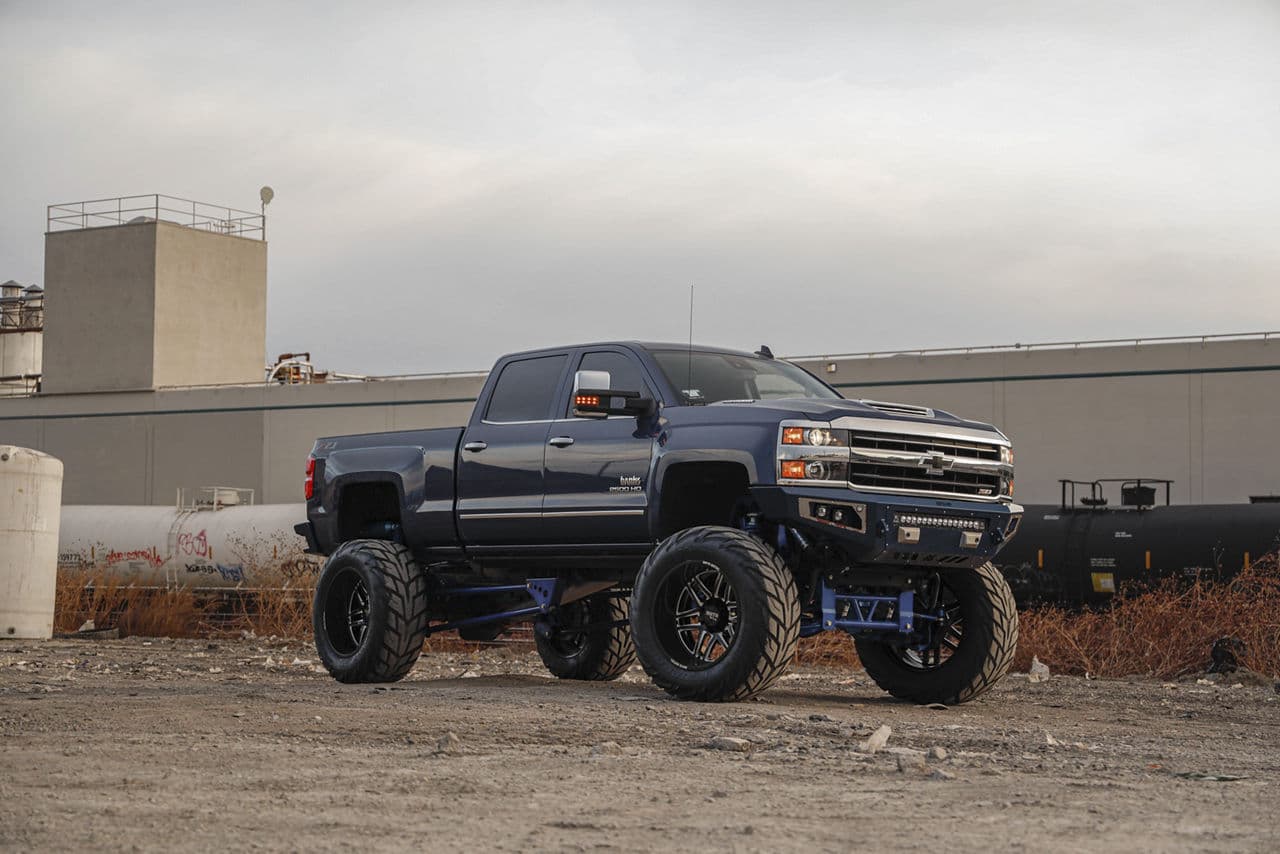 Interior of 2018 Chevrolet Silverado with wheels