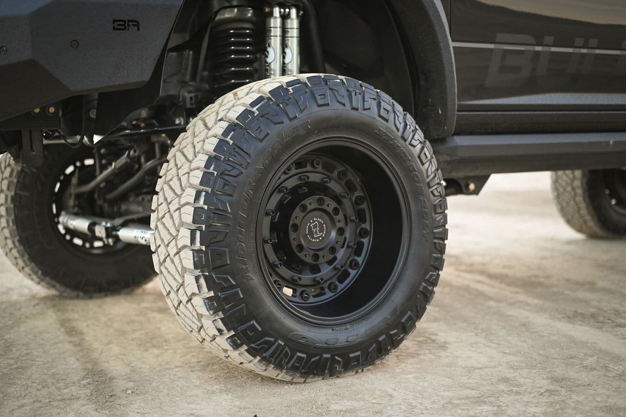 Detail view of 2018 Dodge Ram 2500 with truck suv wheels