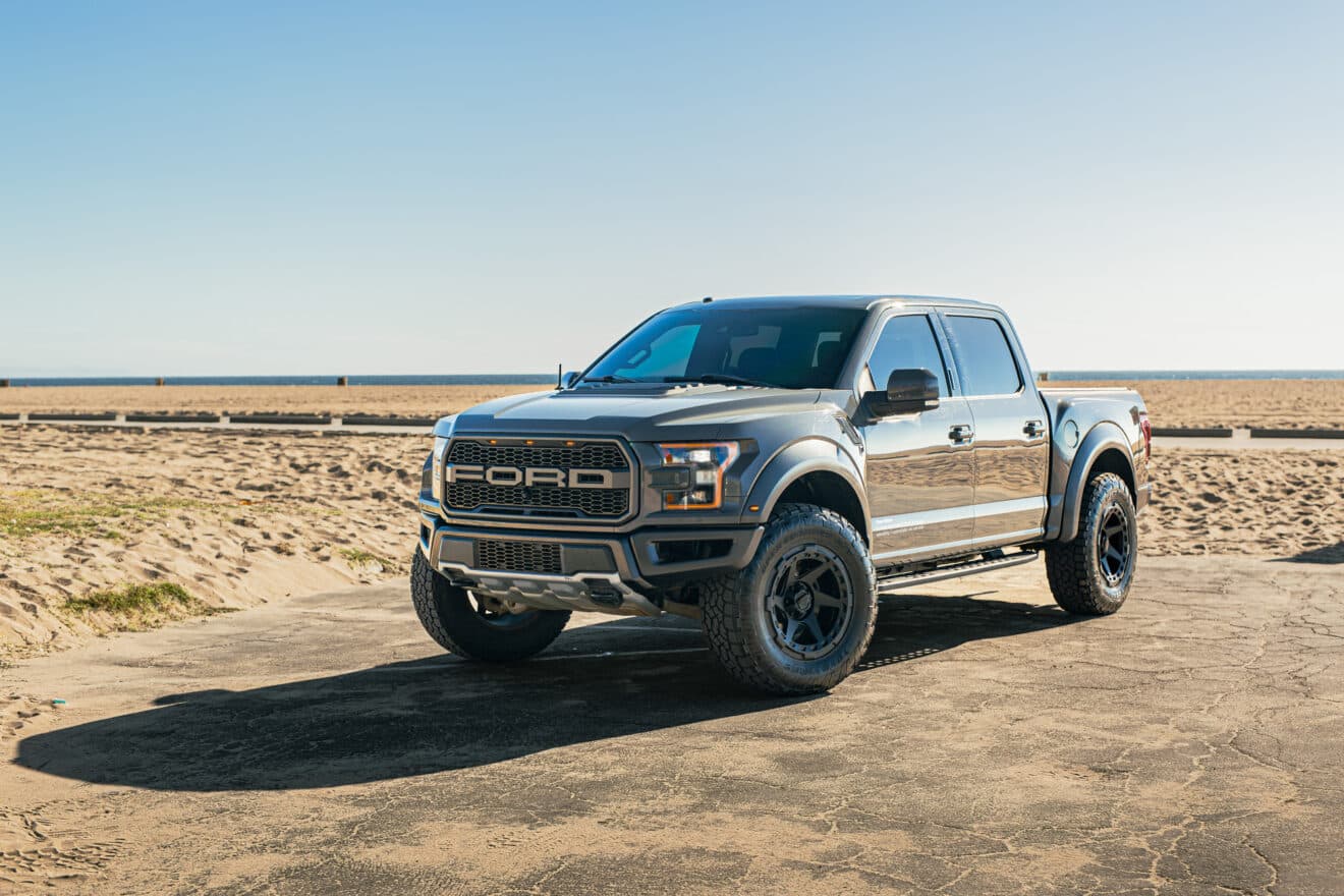 2018 Ford F-150 Raptor — wheels, front view