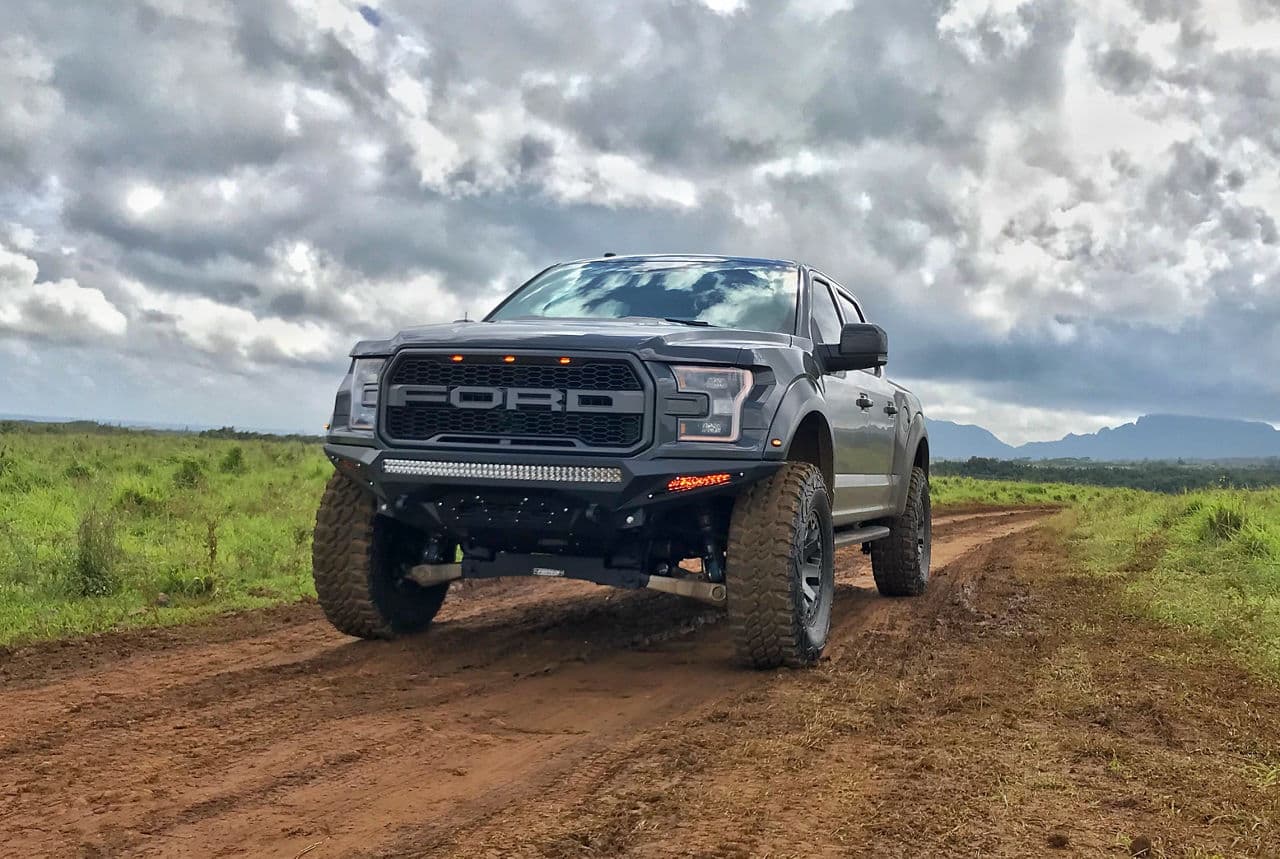 Front view of 2018 Ford F150 Raptor with wheels