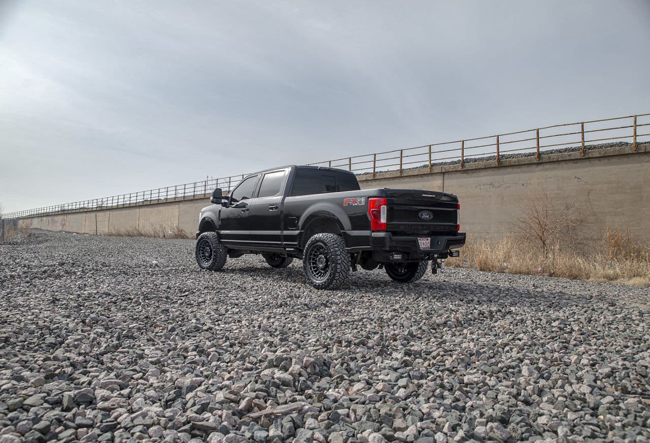 Front view of 2018 Ford F250 with wheels