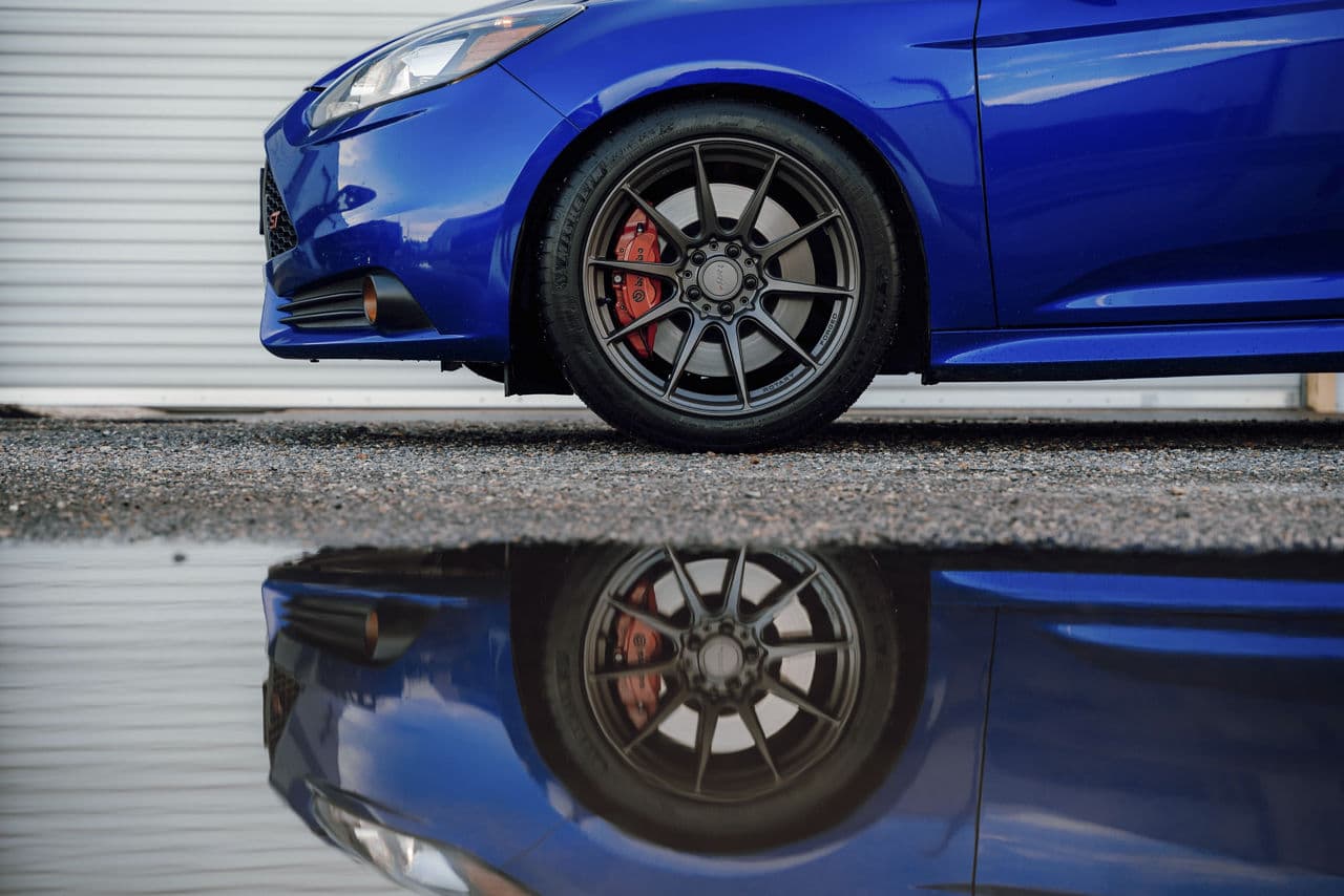 Interior of 2018 Ford Focus ST with tuner wheels