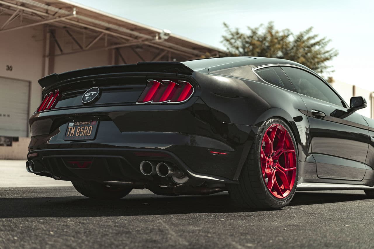 Interior of 2018 Ford Mustang with wheels