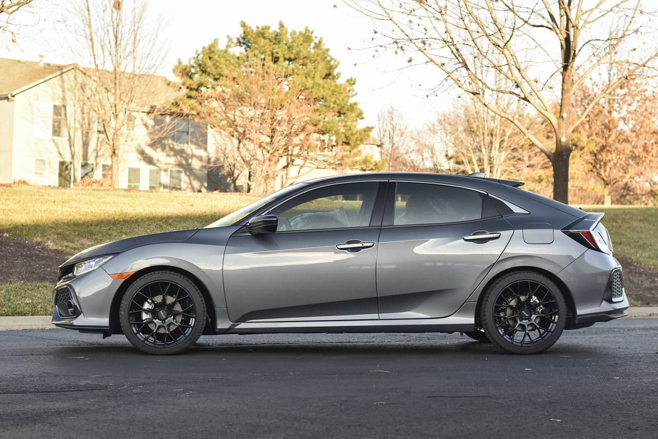 Interior of 2018 Honda Civic with wheels