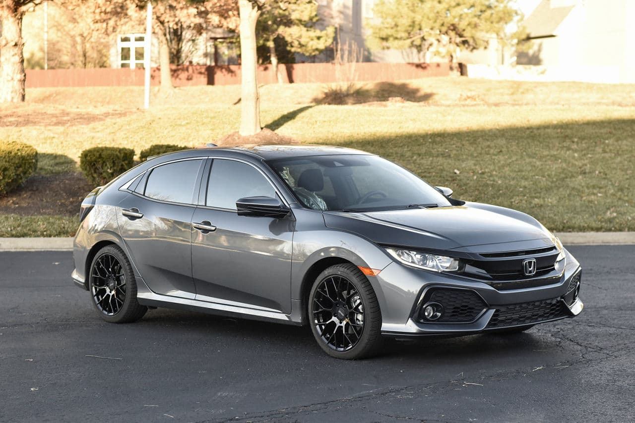 Detail view of 2018 Honda Civic with wheels