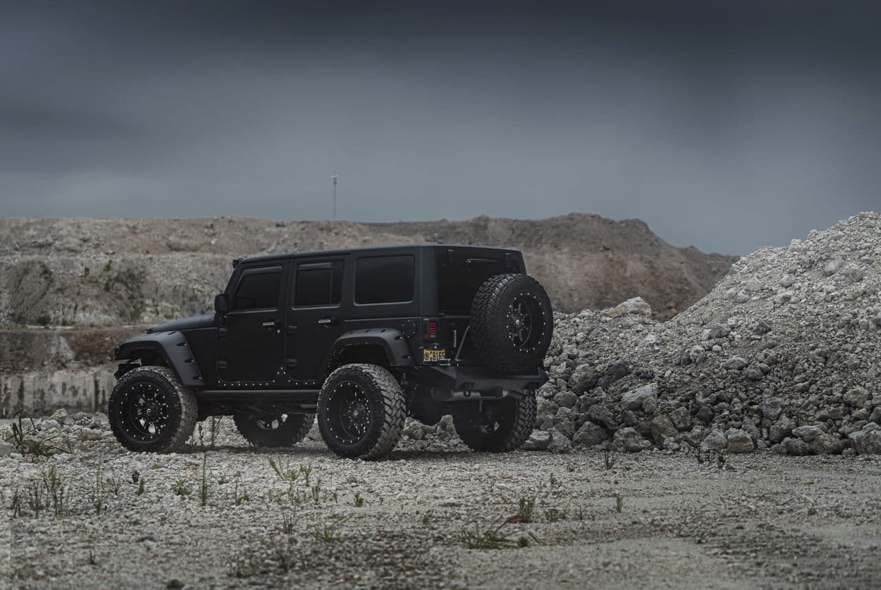 Front view of 2018 Jeep Wrangler with wheels