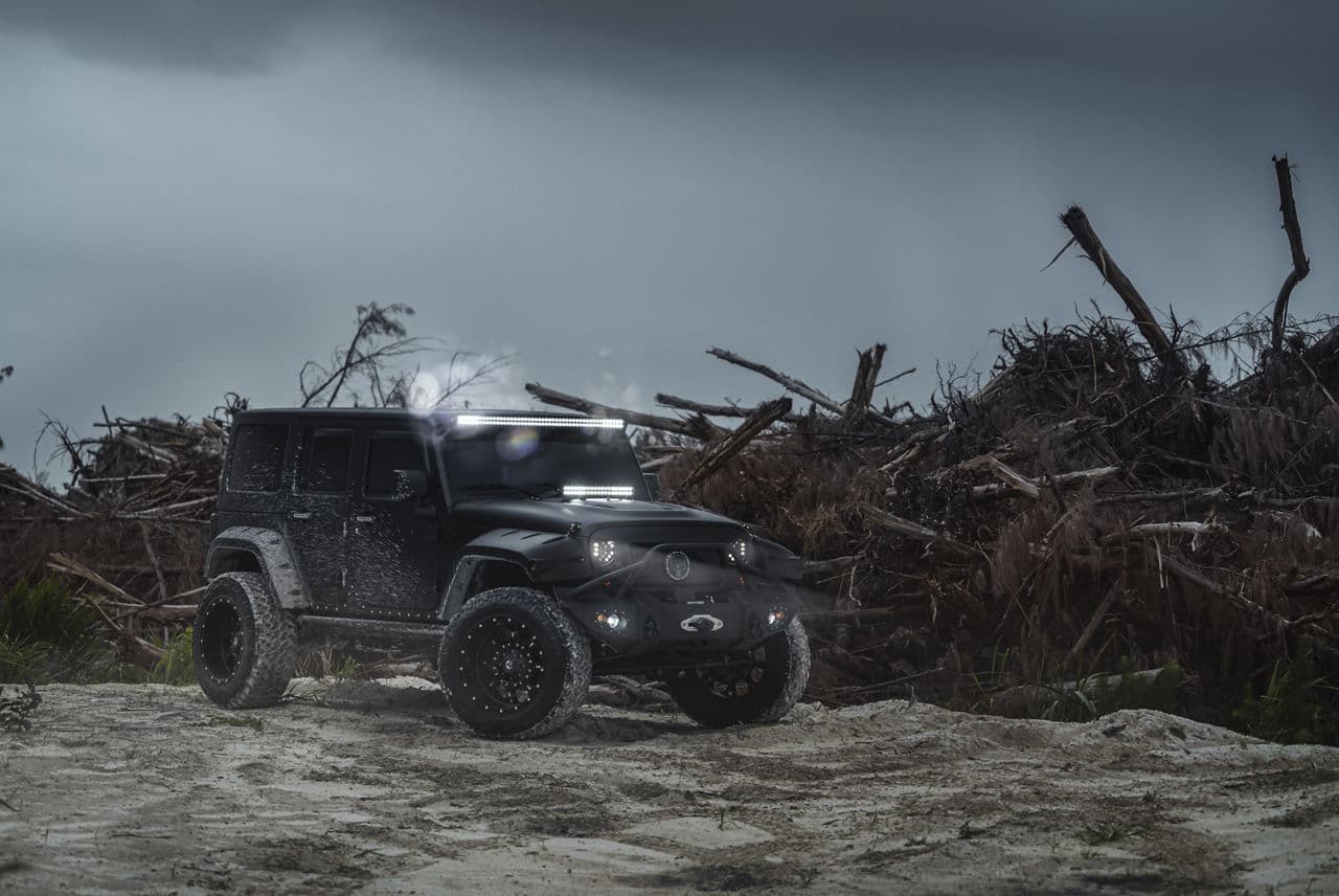 Side profile of 2018 Jeep Wrangler with wheels