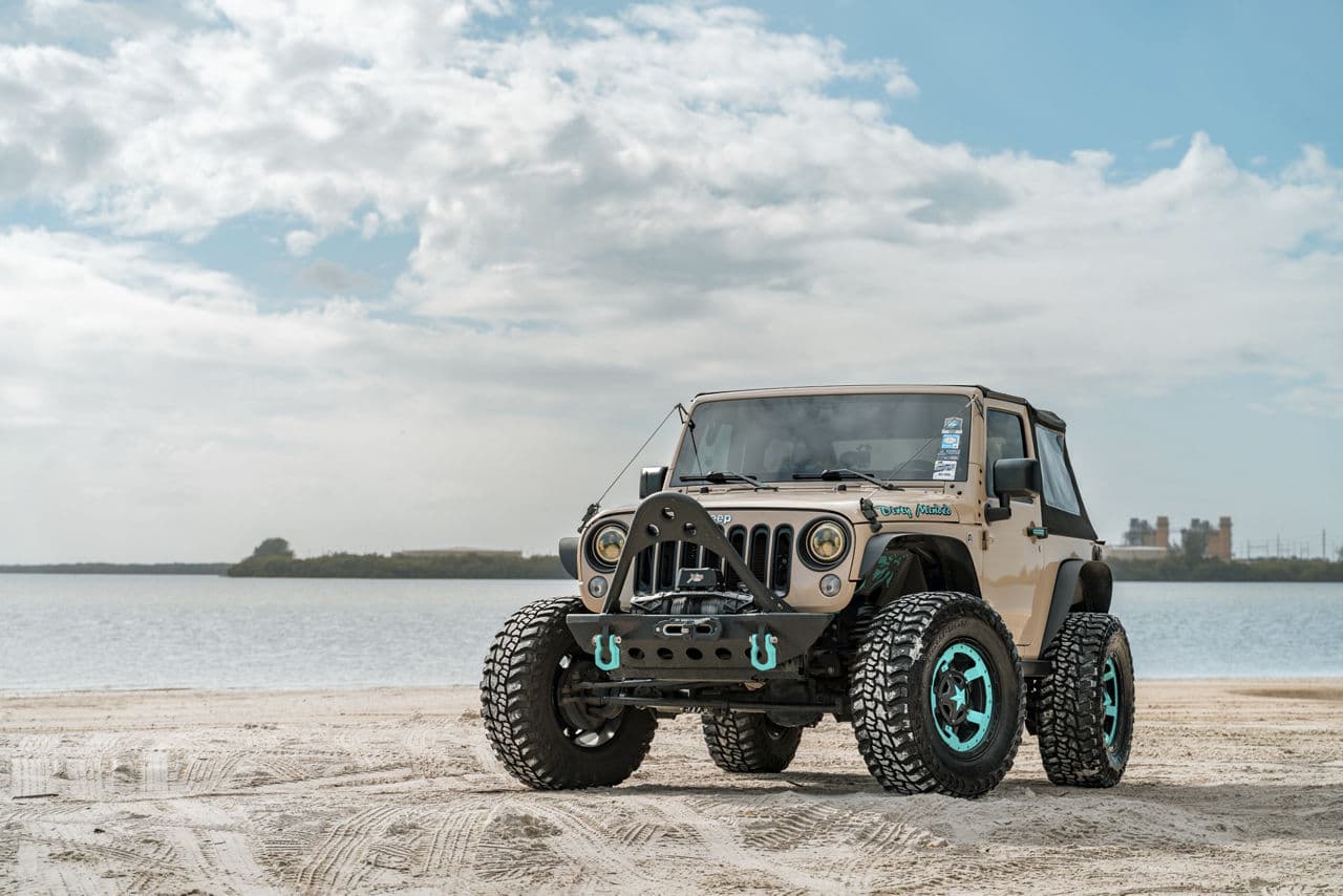 Front view of 2018 Jeep Wrangler with wheels