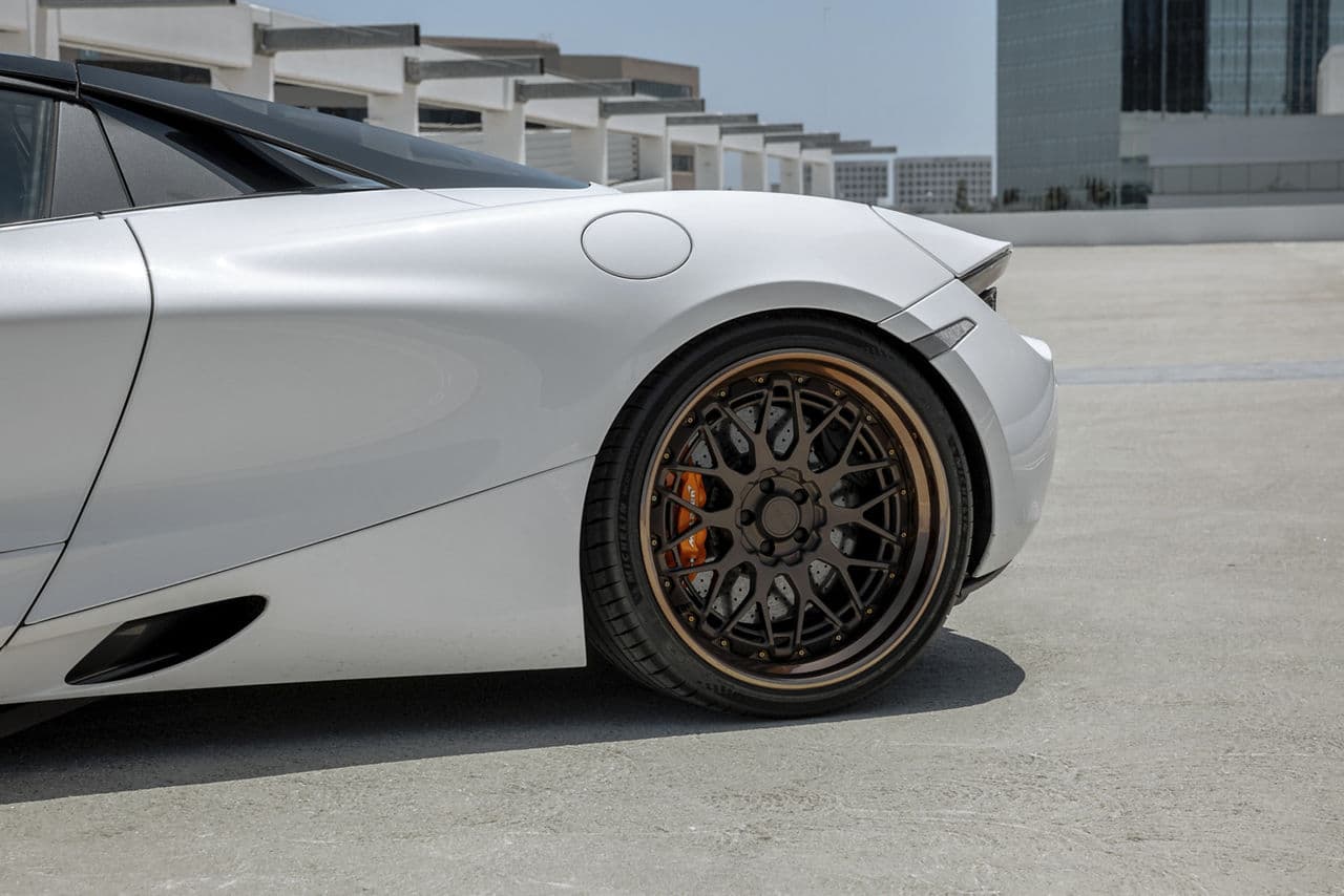 Rear view of 2018 McLaren 720S with wheels