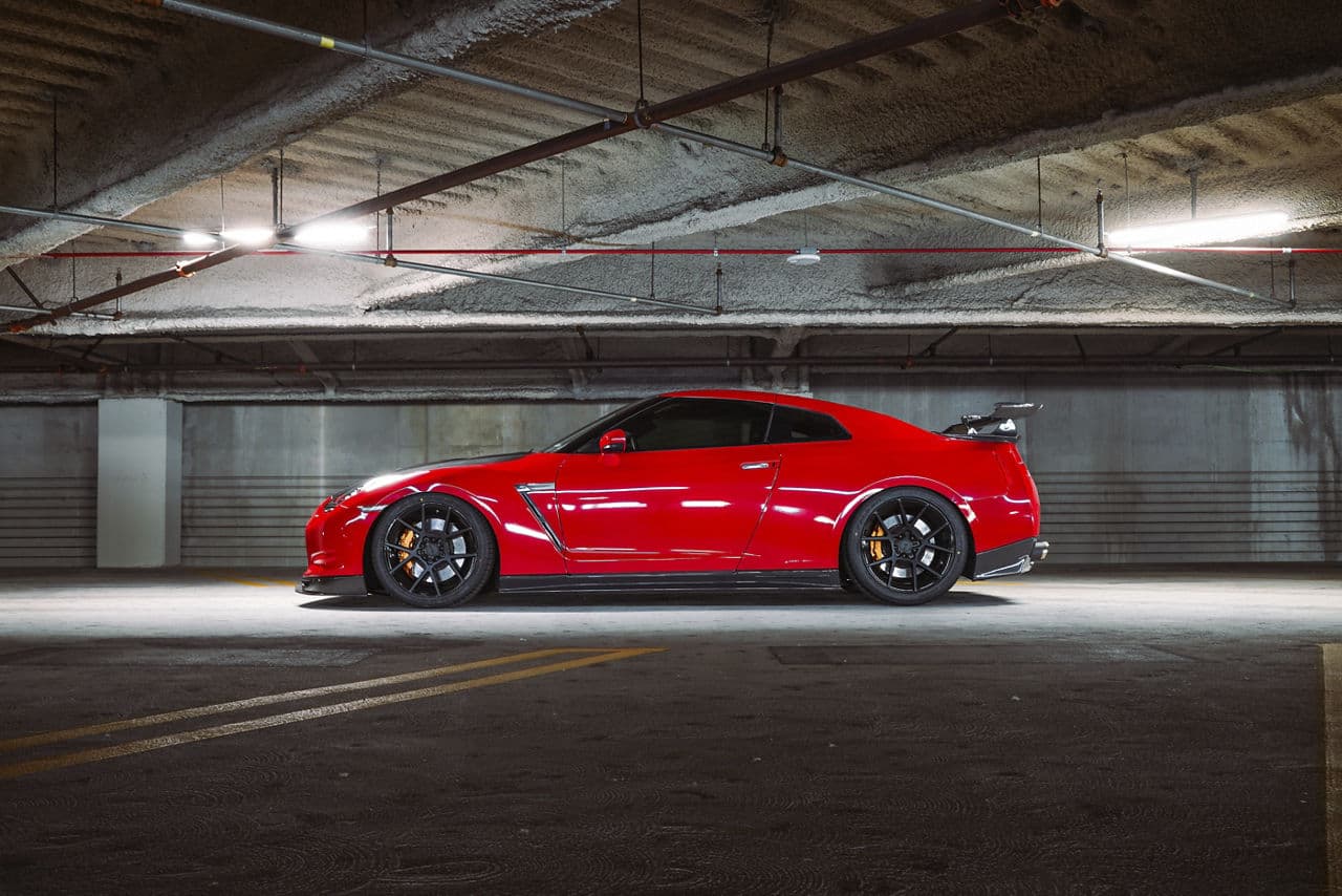 Rear view of 2018 Nissan GT-R with wheels