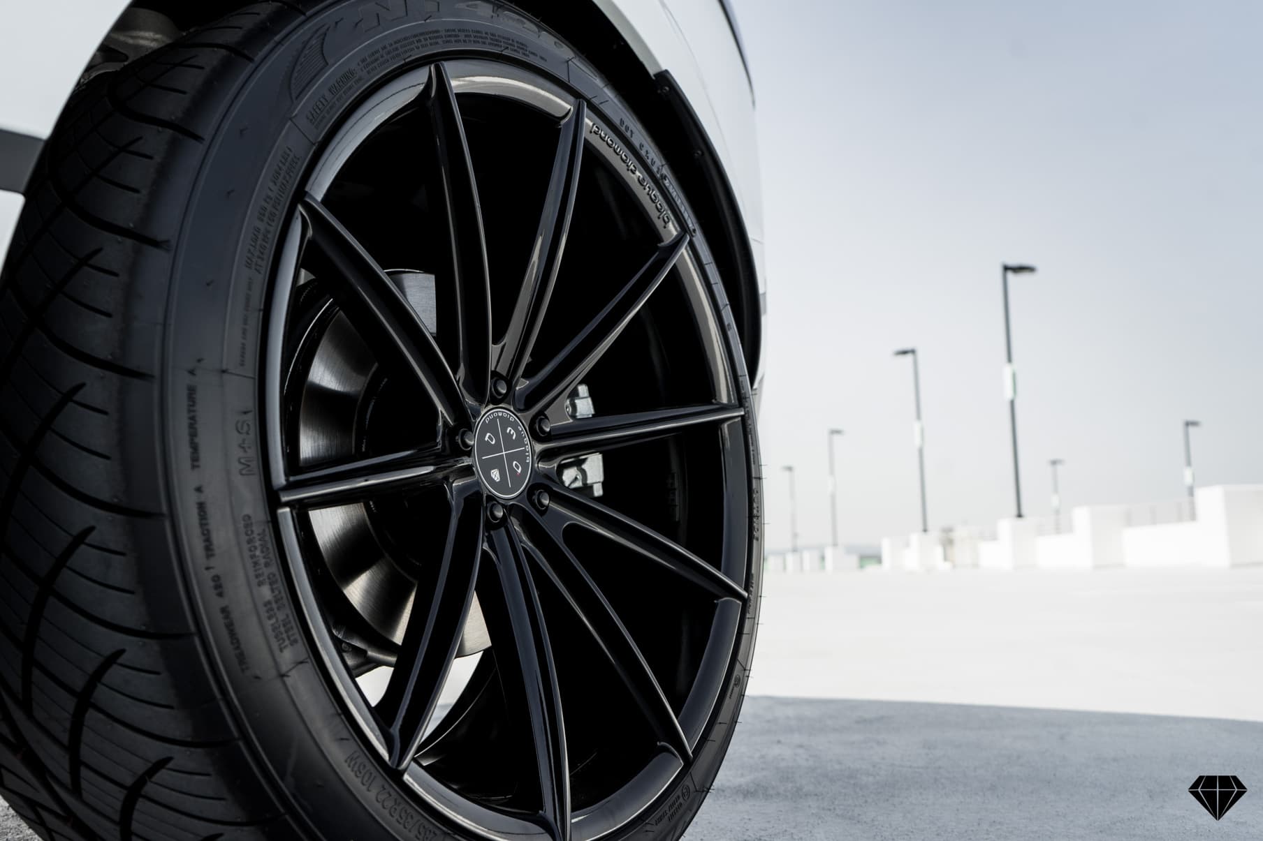2018 Range Rover Velar — wheels, rear view