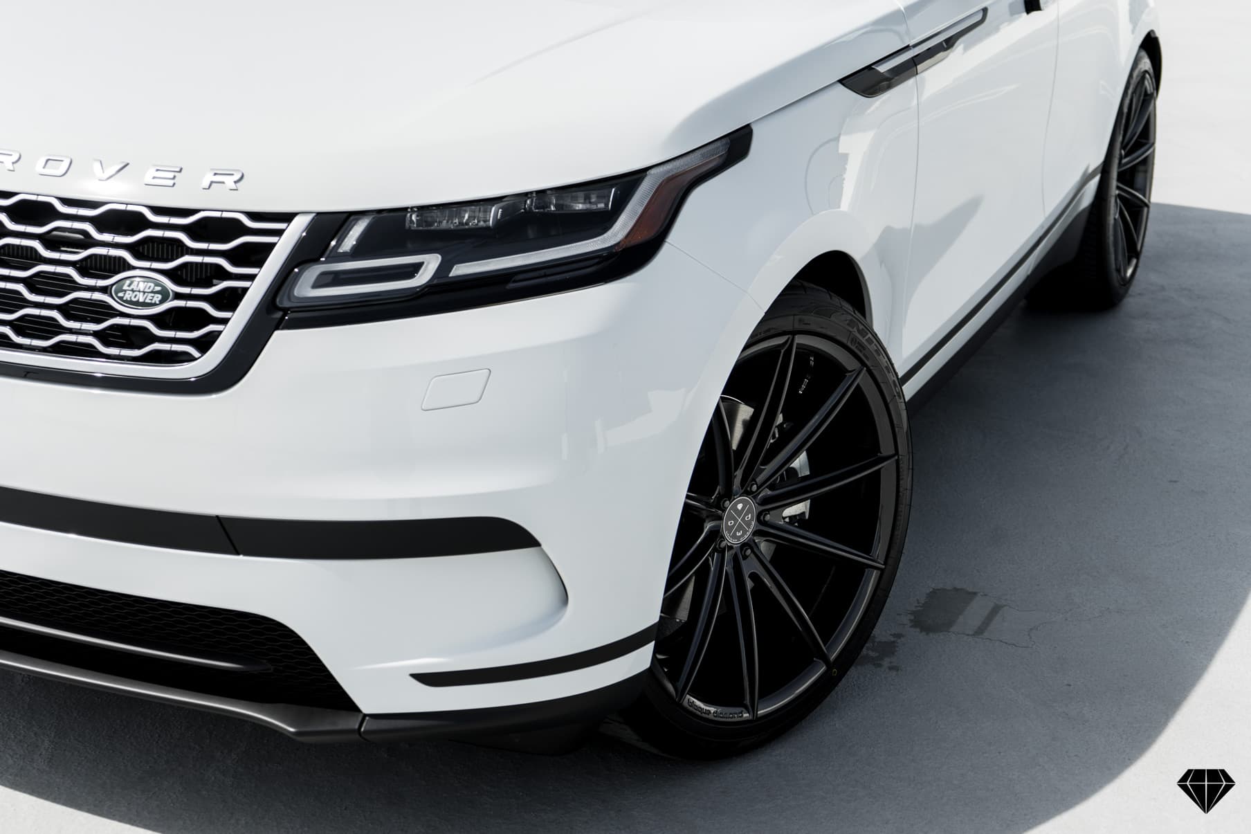 2018 Range Rover Velar — wheels, interior