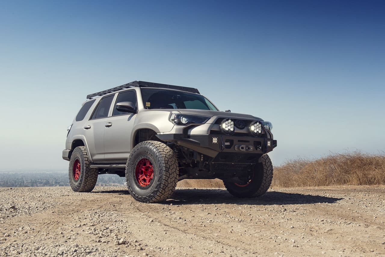 Front view of 2018 Toyota 4Runner with truck suv wheels