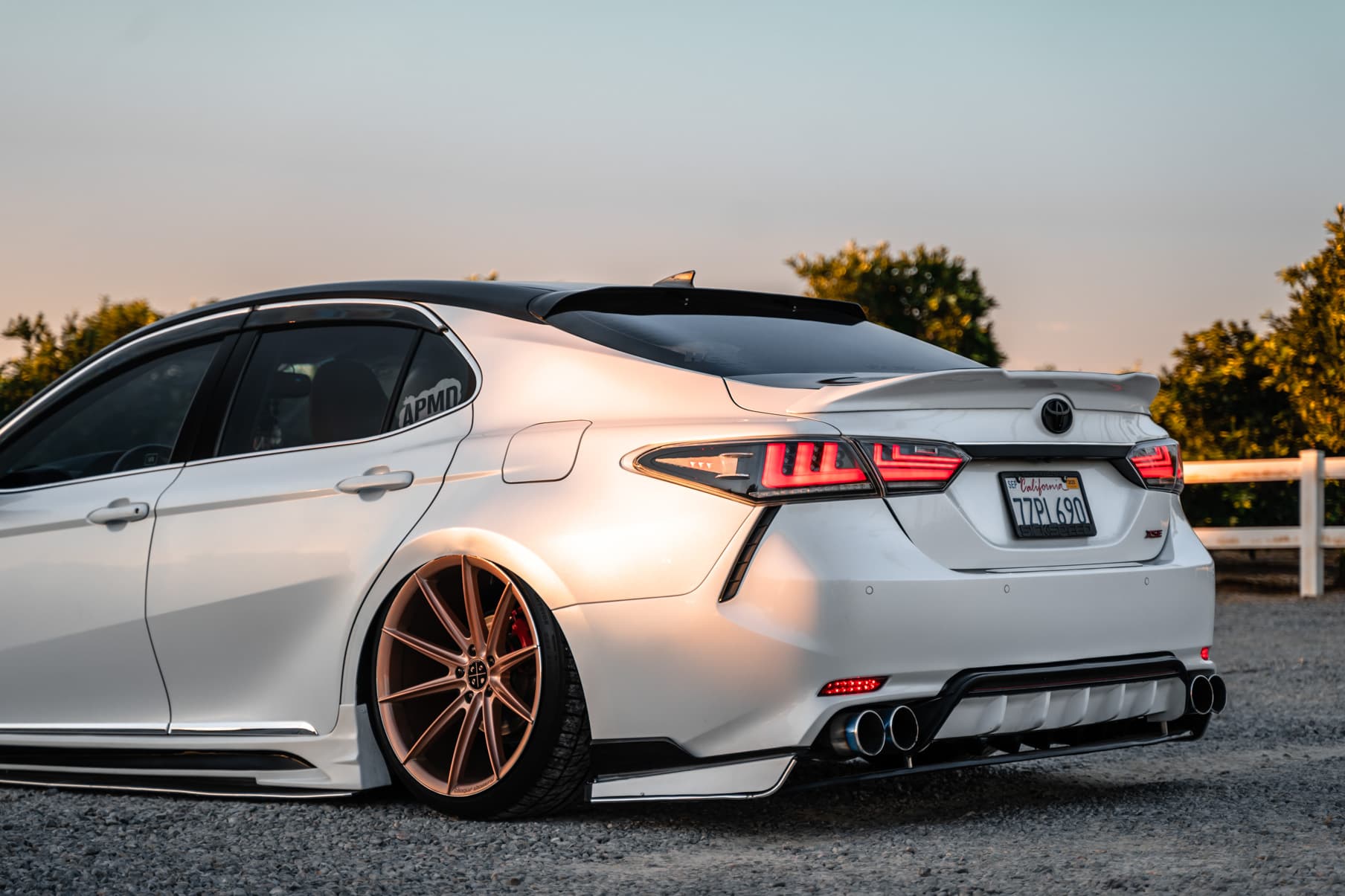 2018 Toyota Camry XSE — wheels, detail view