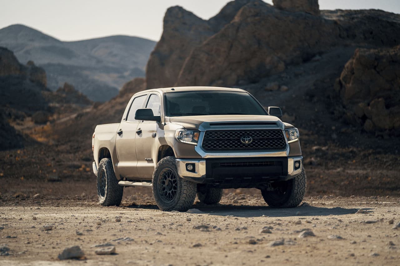 Rear view of 2018 Toyota Tundra with wheels