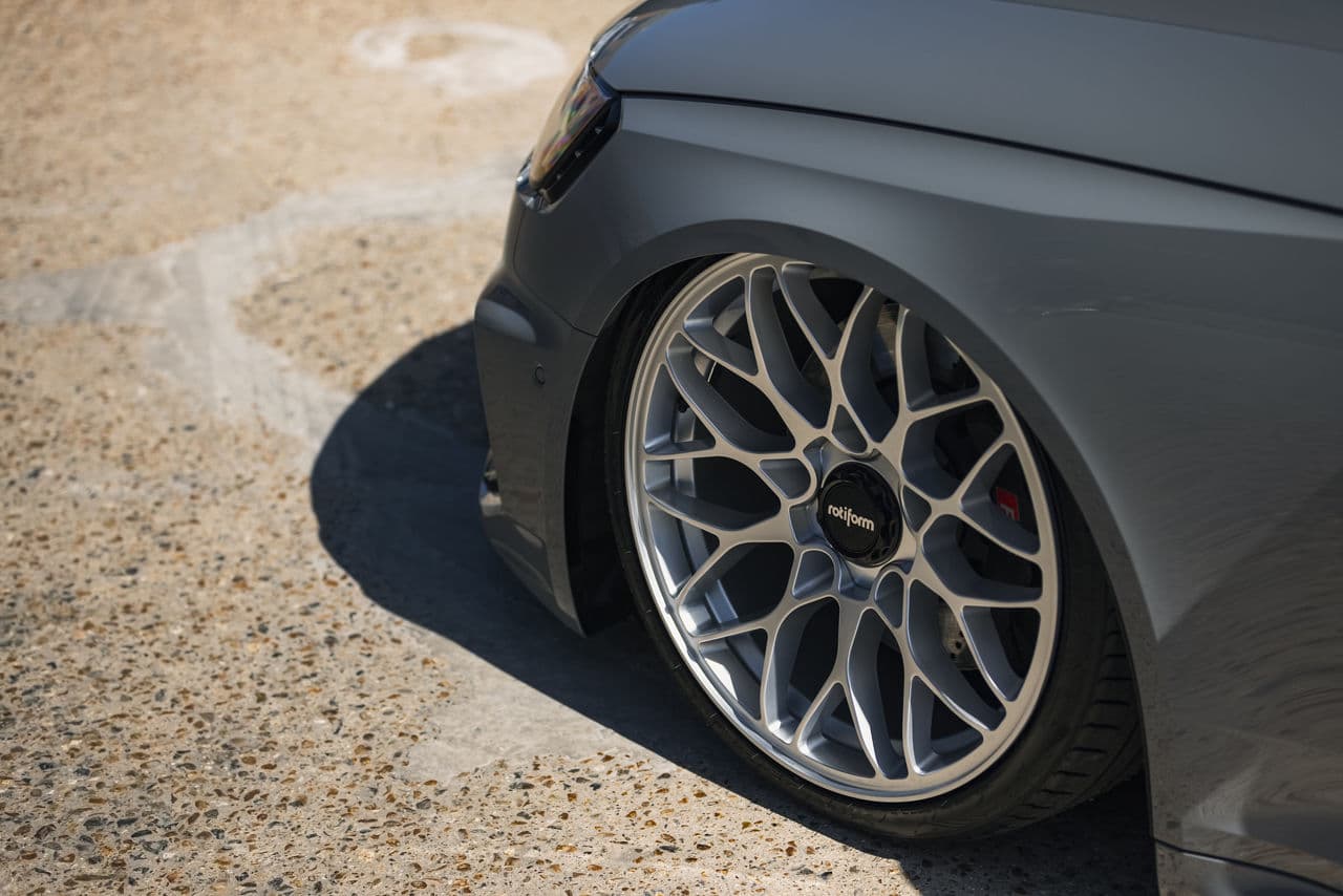 Detail view of 2019 Audi RS4 with wheels