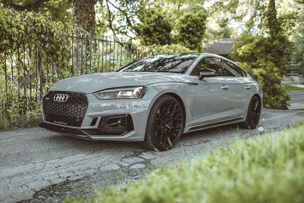 Front view of 2019 Audi RS5 with wheels