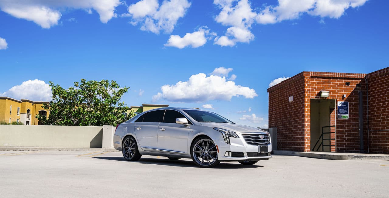 Front view of 2019 Cadillac XTS with wheels