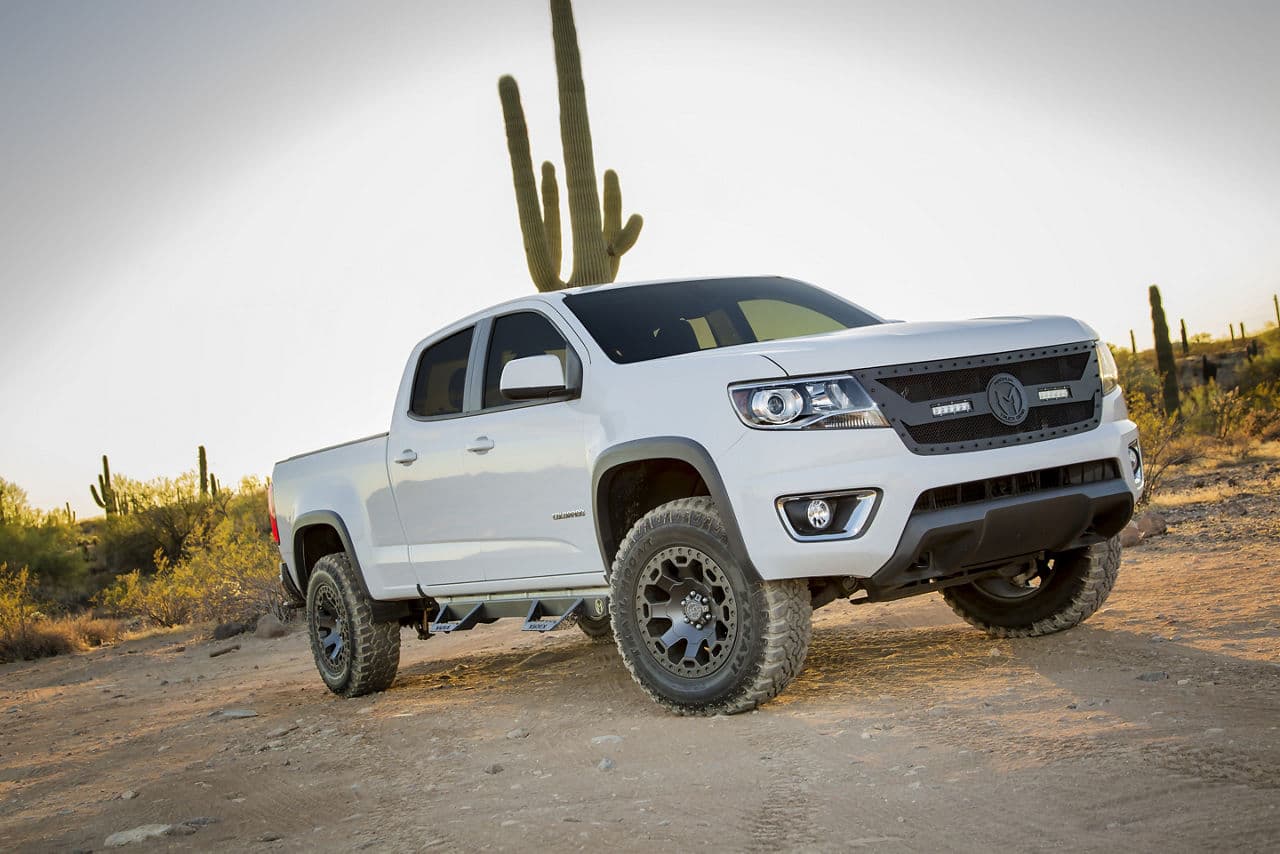 Front view of 2019 Chevrolet Colorado with wheels