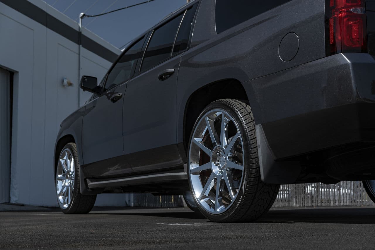Rear view of 2019 Chevrolet Suburban with wheels