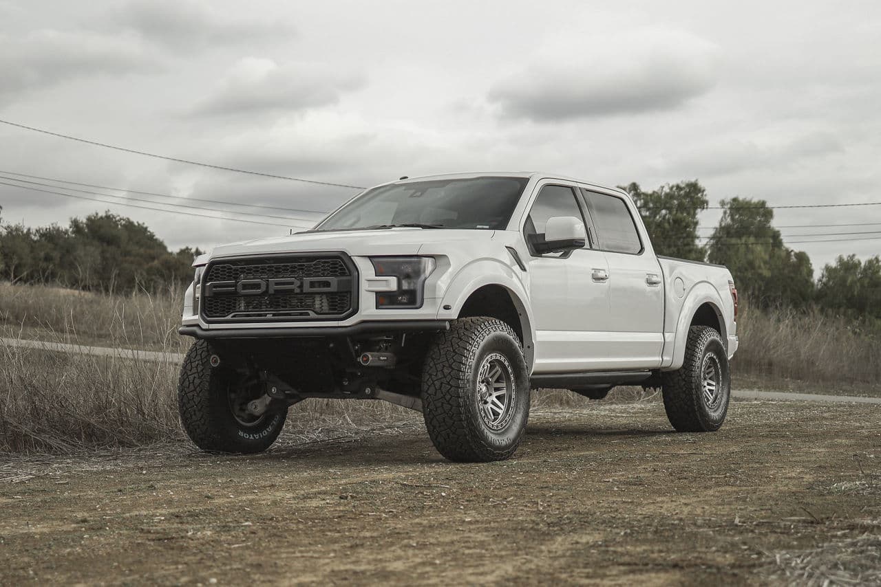 Front view of 2019 Ford F150 Raptor with wheels