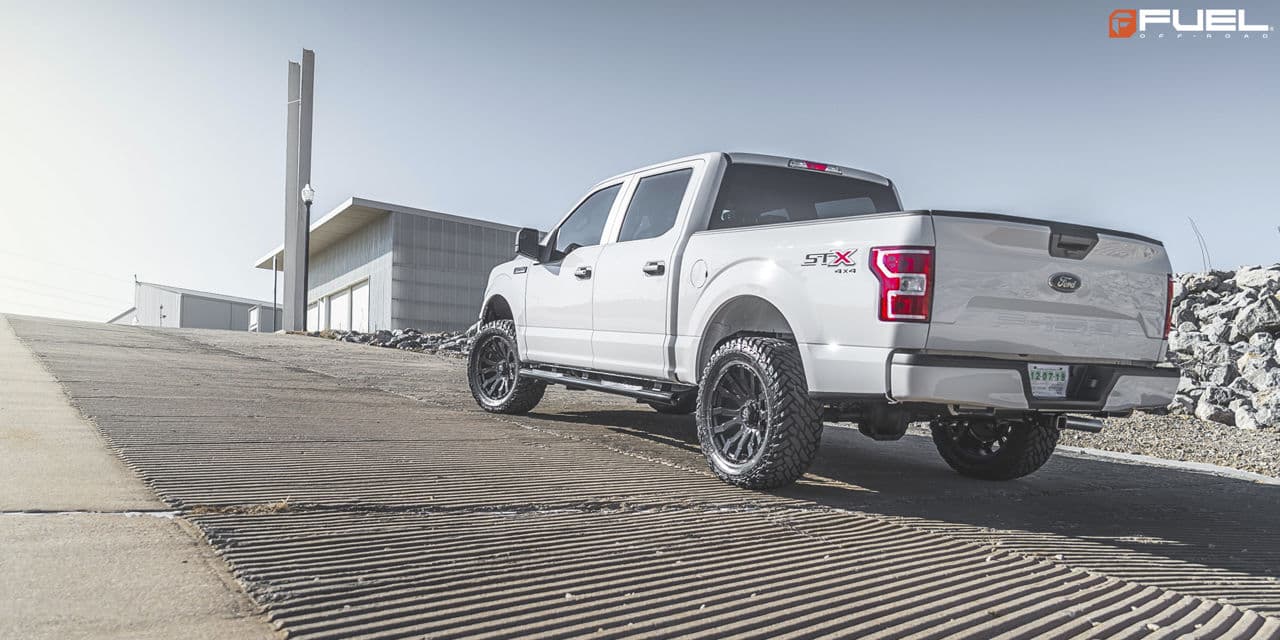 Front view of 2019 Ford F150 STX with wheels