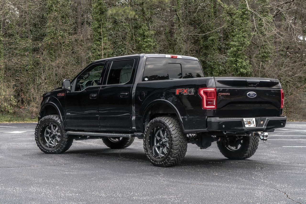 Front view of 2019 Ford F150 with wheels