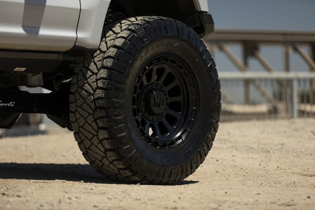Rear view of 2019 Ford F250 with truck suv wheels
