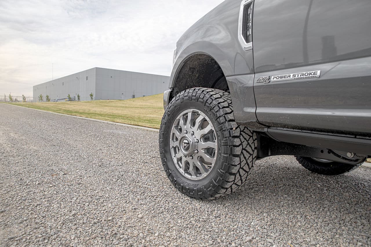 Detail view of 2019 Ford F350 Dually with dually wheels