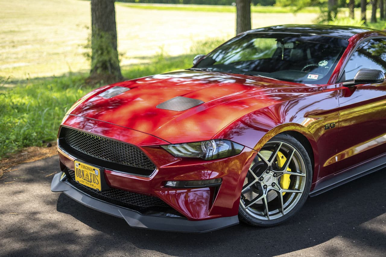 Side profile of 2019 Ford Mustang with wheels