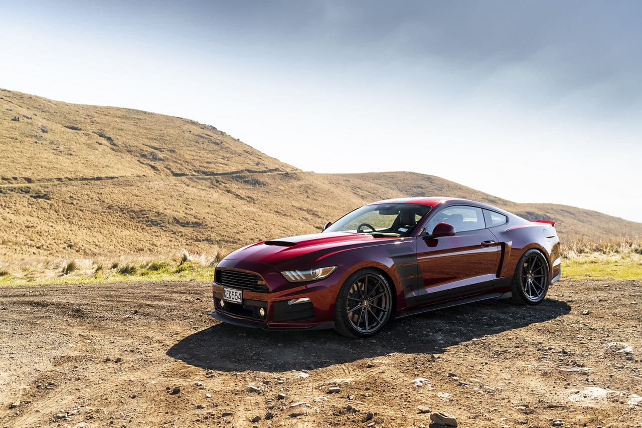 Front view of 2019 Ford Mustang with wheels