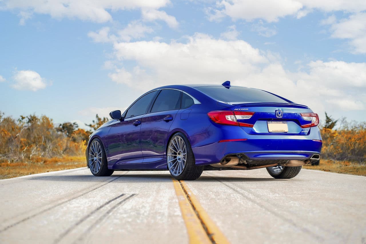 Front view of 2019 Honda Accord with wheels