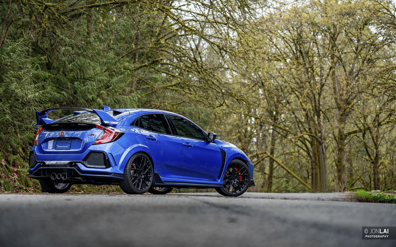 Side profile of 2019 Honda Civic Type R with wheels