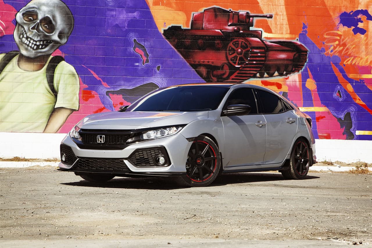 Front view of 2019 Honda Civic with wheels