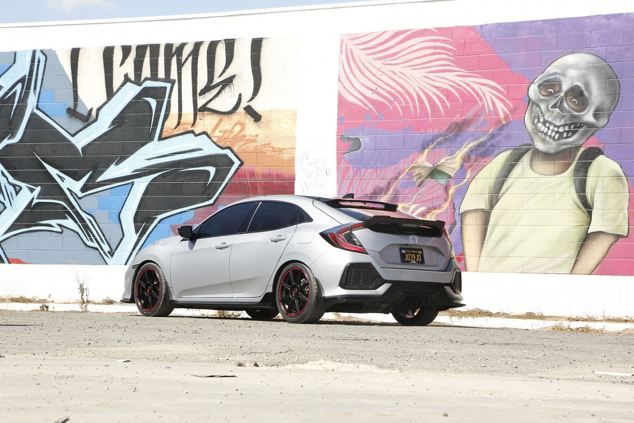 Detail view of 2019 Honda Civic with wheels