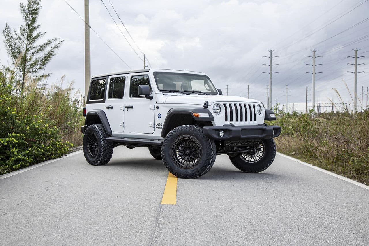 Front view of 2019 Jeep Wrangler with wheels