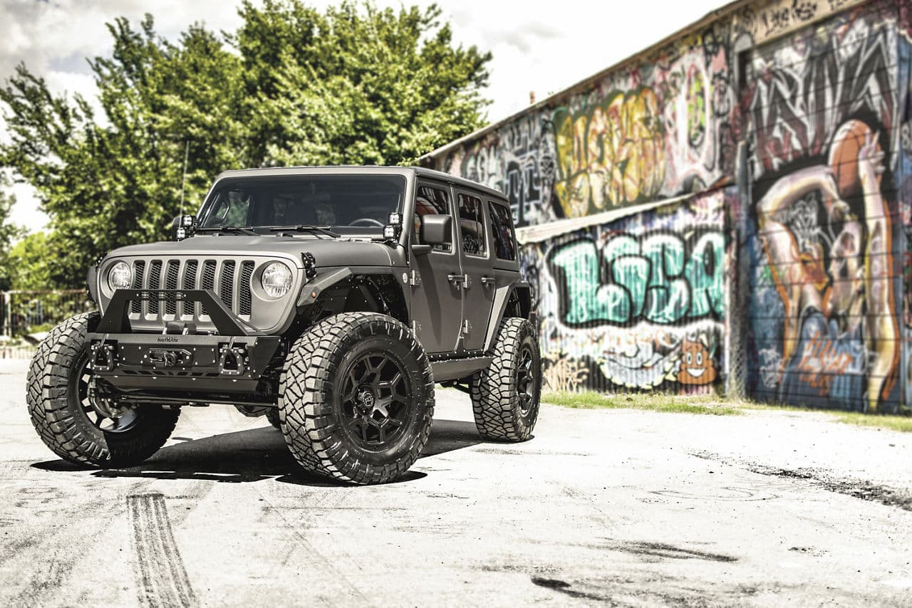 Front view of 2019 Jeep Wrangler with wheels