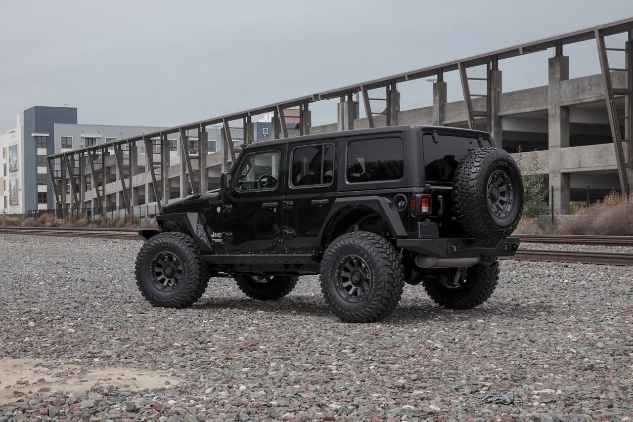 Front view of 2019 Jeep Wrangler with wheels