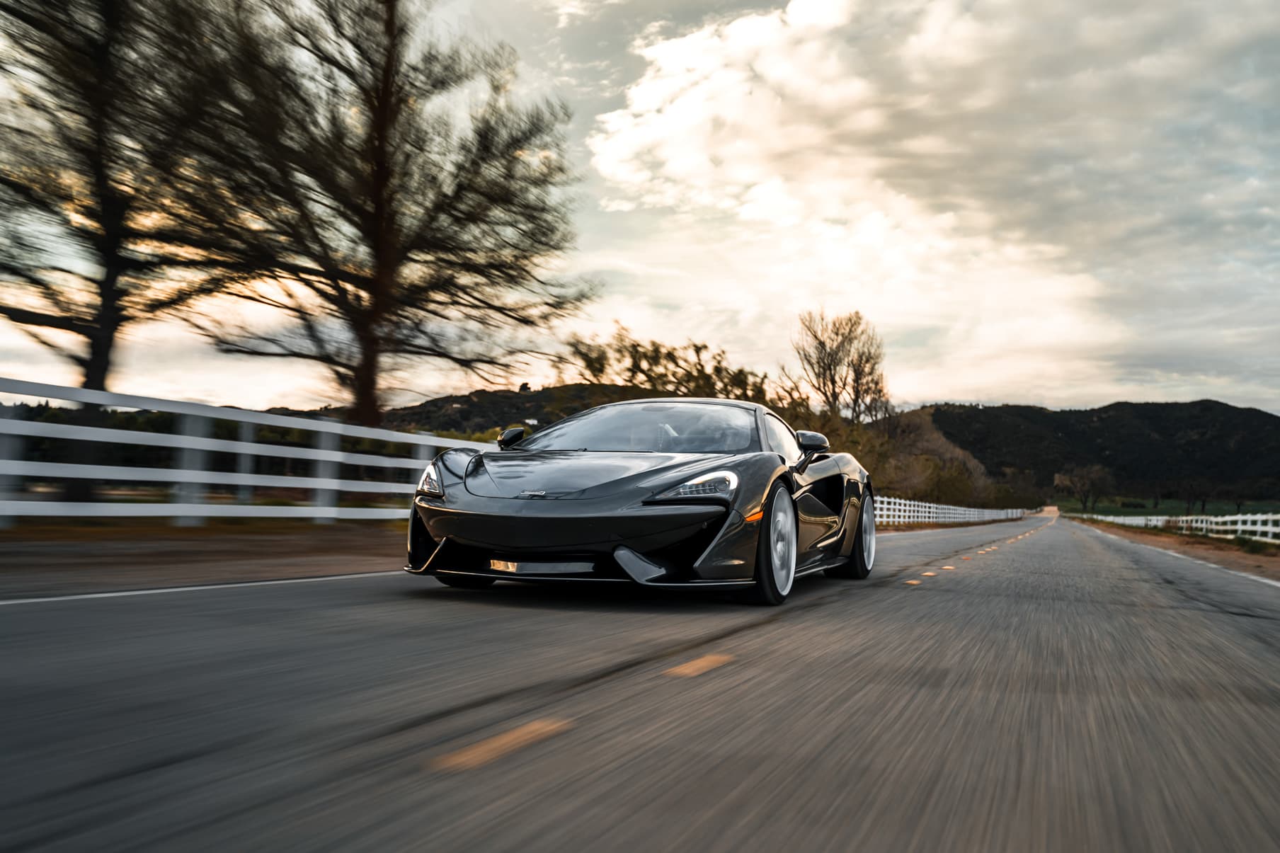 2019 McLaren 570S — wheels, rear view