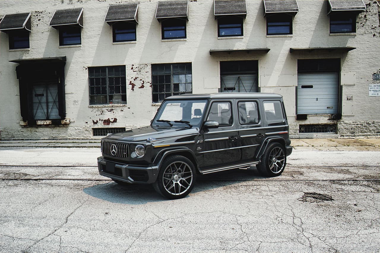Side profile of 2019 Mercedes-Benz G Class with wheels