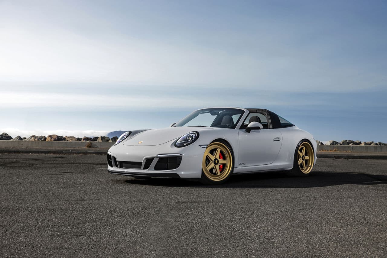 Front view of 2019 Porsche 991 with wheels