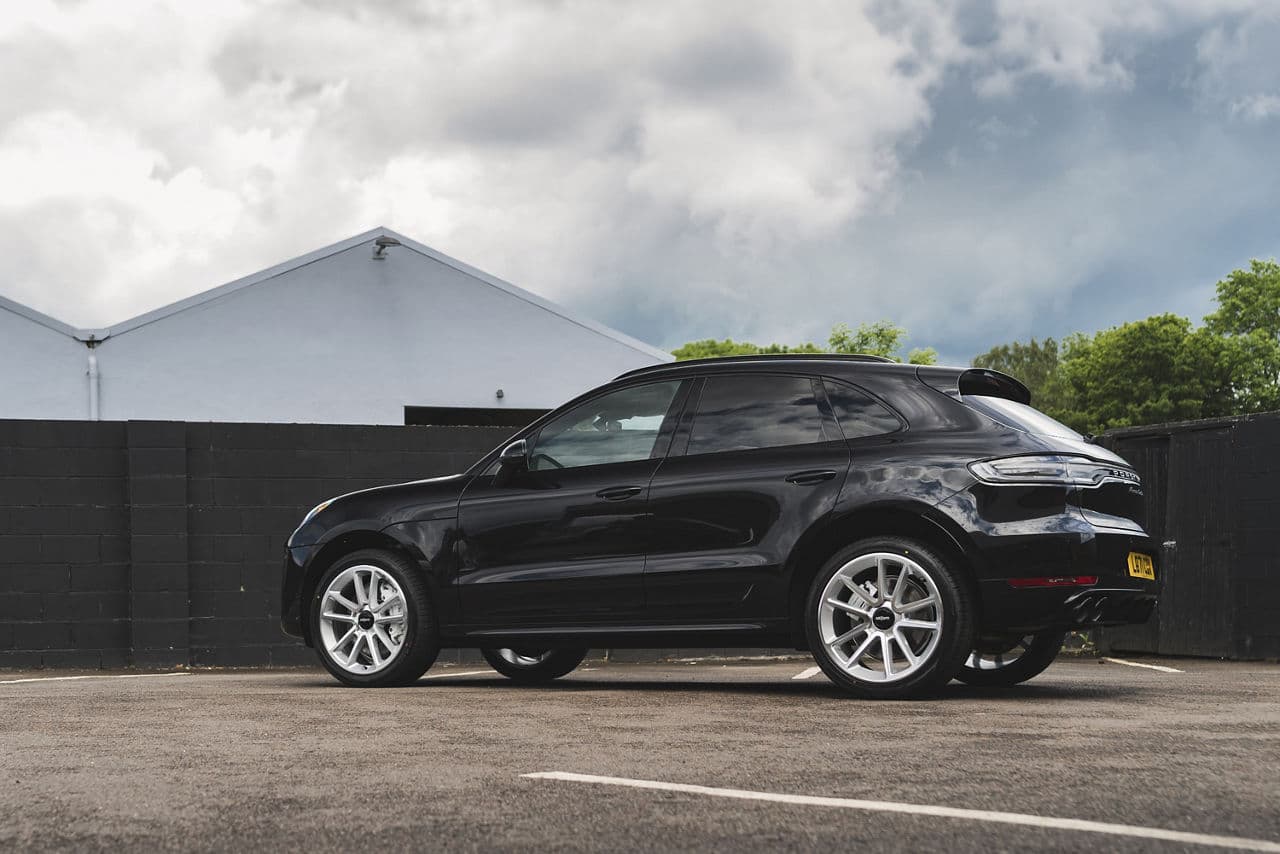 Front view of 2019 Porsche Macan with wheels