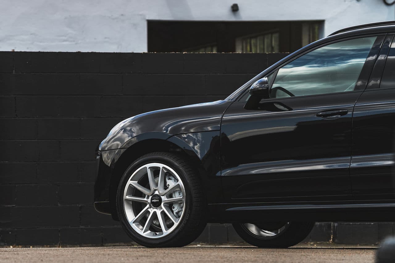 Rear view of 2019 Porsche Macan with wheels