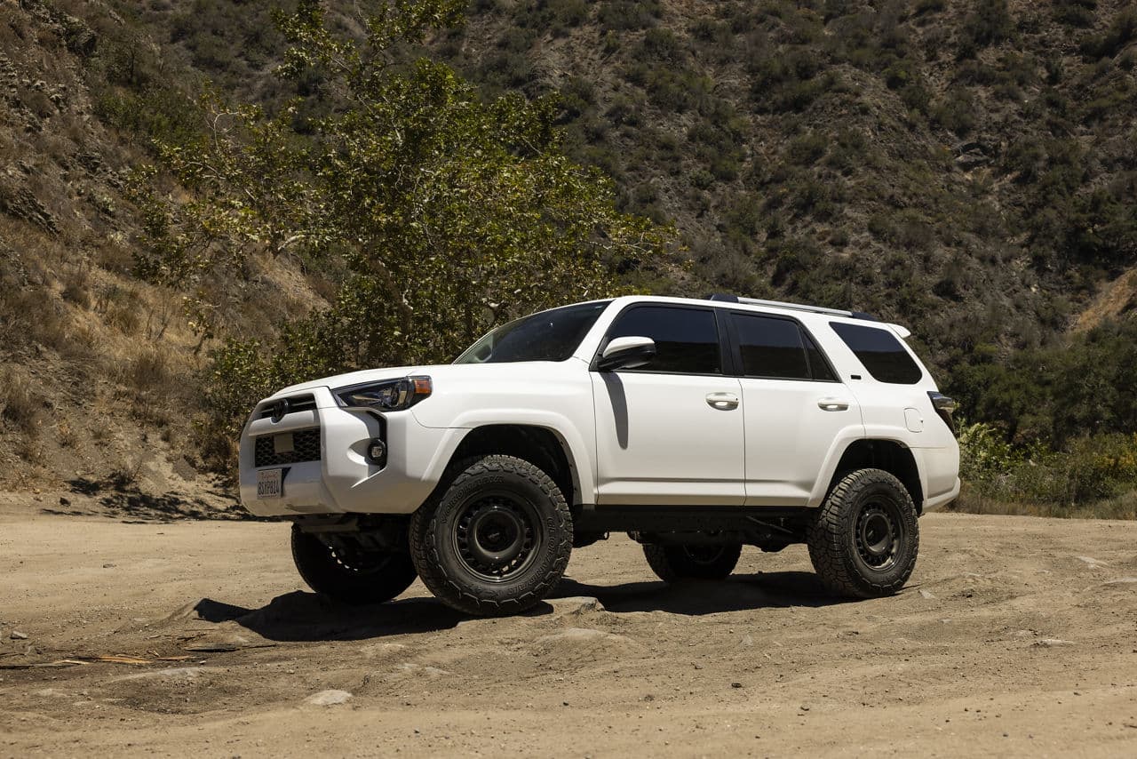 Side profile of 2019 Toyota 4Runner with truck suv wheels