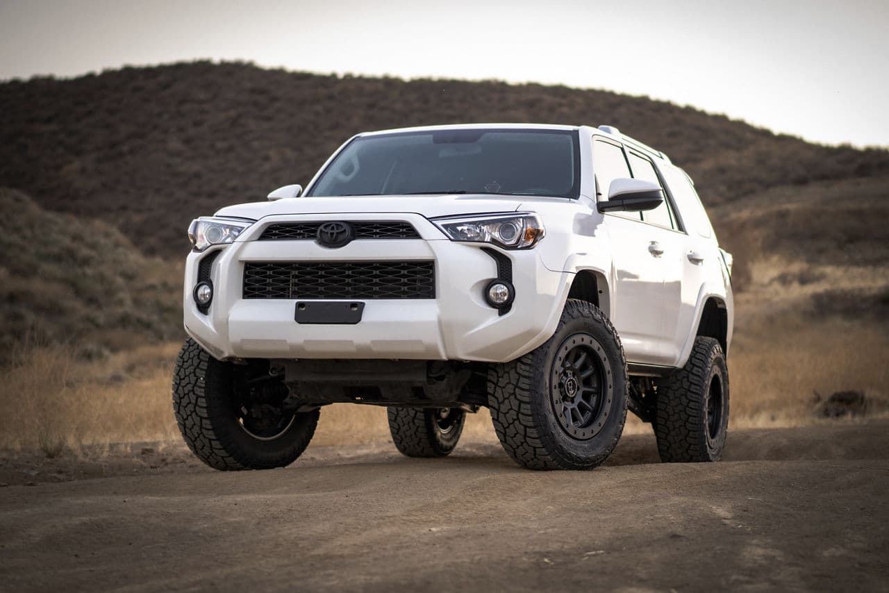 Front view of 2019 Toyota 4Runner with truck suv wheels