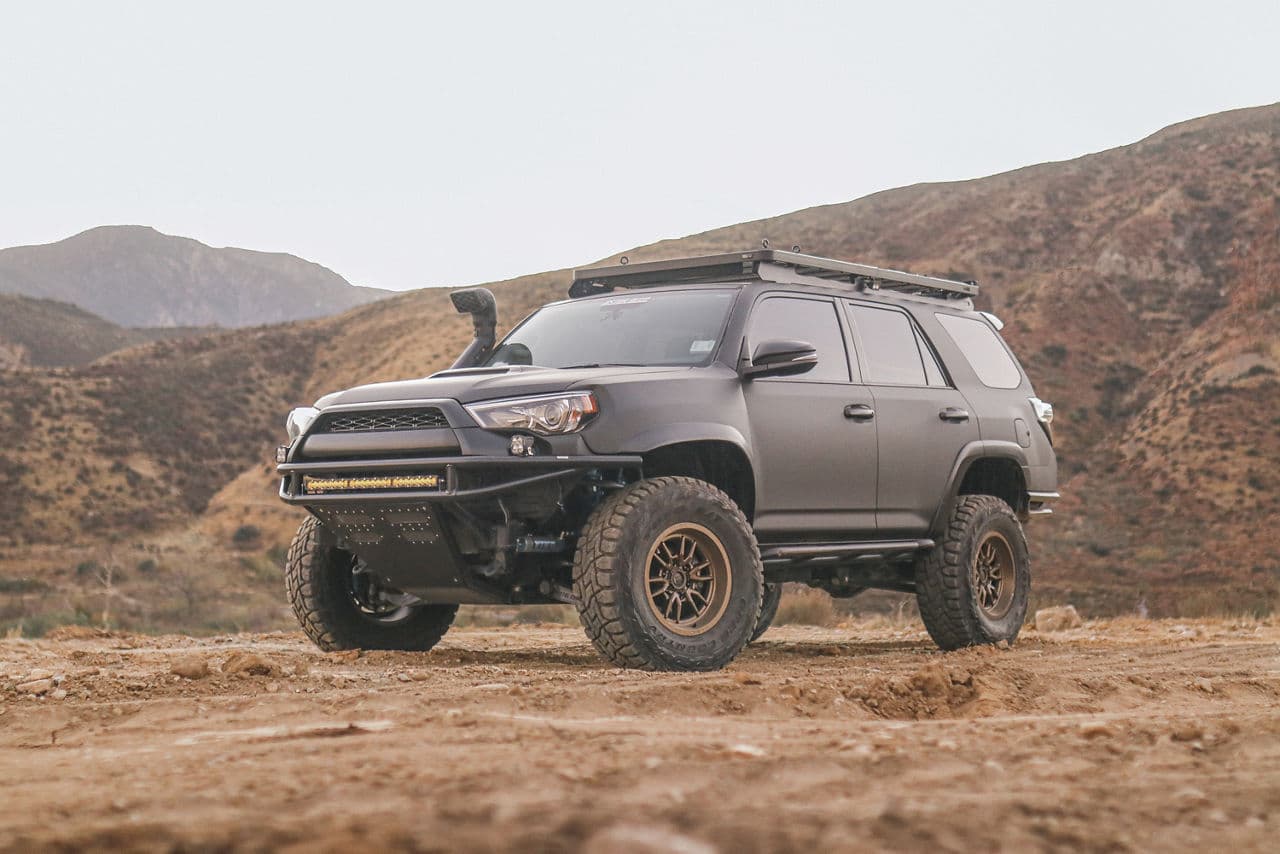 Front view of 2019 Toyota 4Runner with truck suv wheels