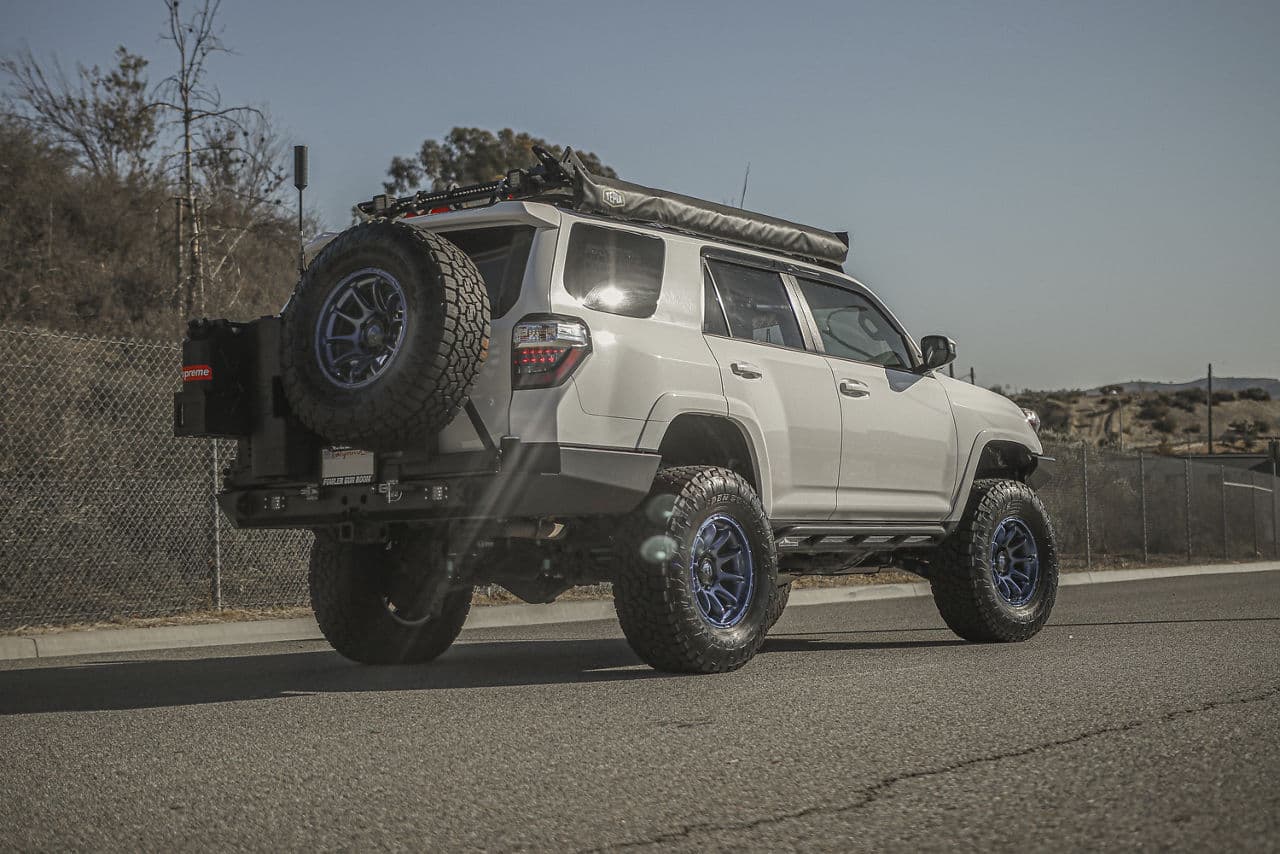 Front view of 2019 Toyota 4Runner with wheels