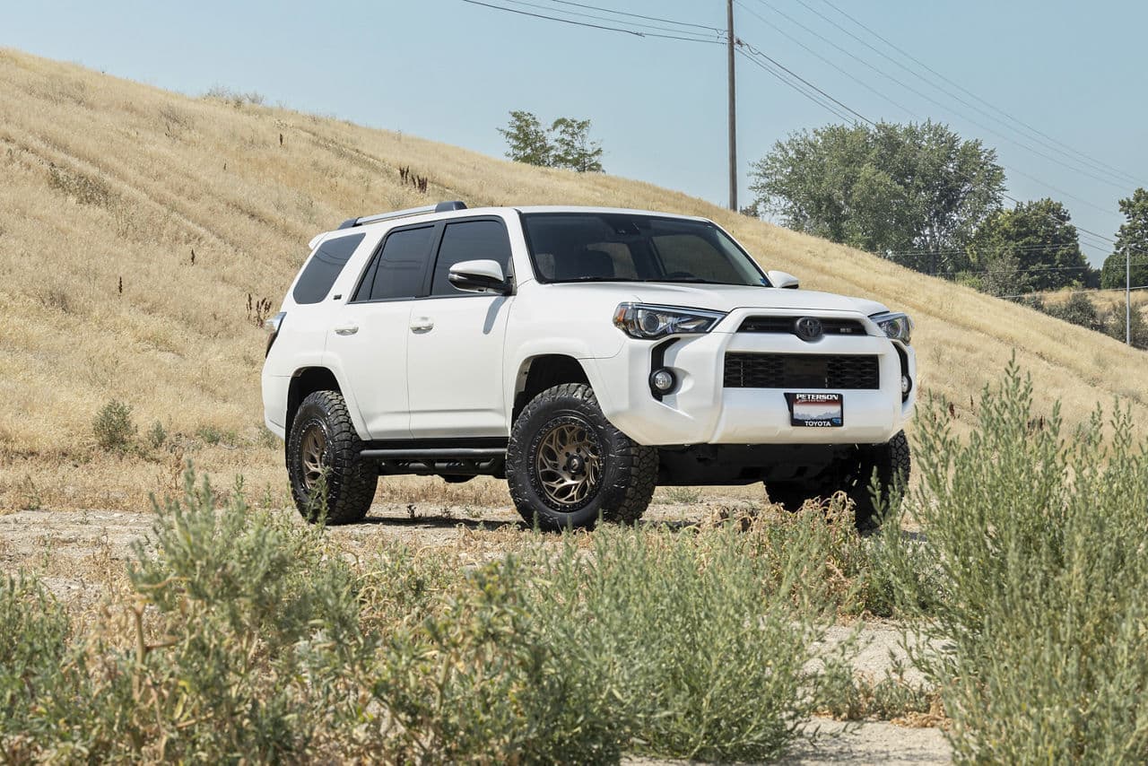 Front view of 2019 Toyota 4Runner with wheels
