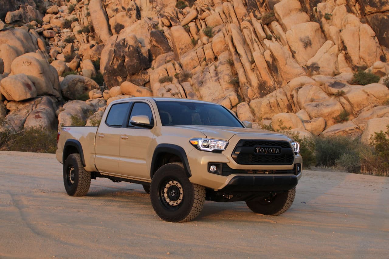 Side profile of 2019 Toyota Tacoma with wheels